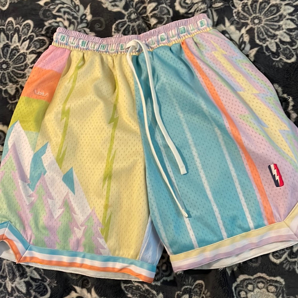 Size small Who Cares “what the?” Basketball shorts